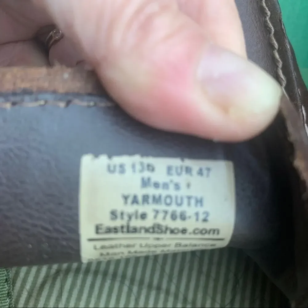 NEW IN BOX EASTLAND YARMOUTH MEMORY FOAM BOAT SHOES MOCCASINS 13